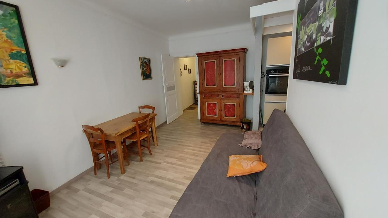 Apartment 20 Rue Chatel *
